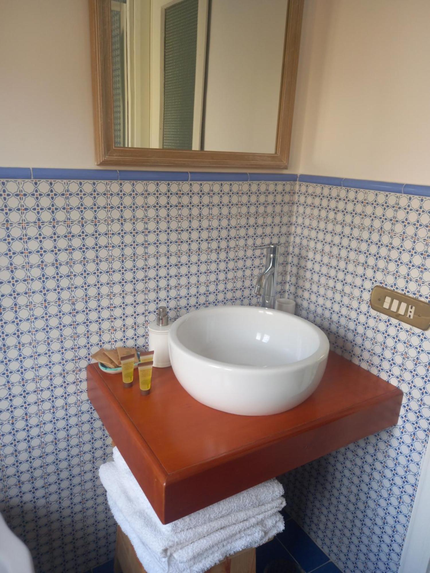 99 Scalini Bed & Breakfast Napoli Ngoại thất bức ảnh